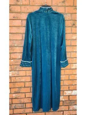 Jade Robe With Pockets Jasmine Rose Signature | Intimates & Sleepwear | Vintage Long Sleeve ...